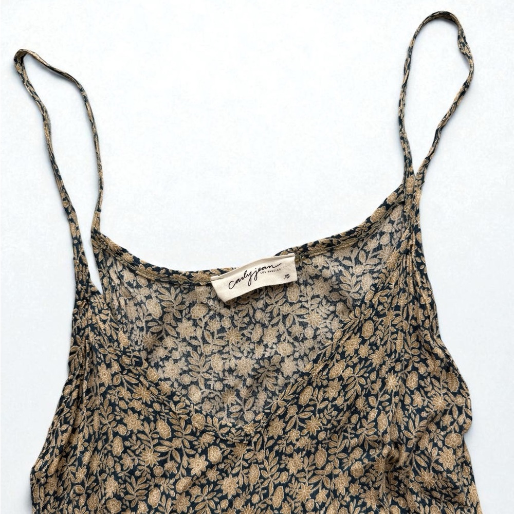 Carly Jean Blue and Tan Floral Dress - Picture 2 of 2